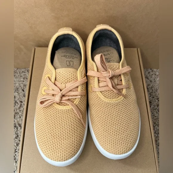 Allbirds Women's Tree Skipper Luxe in Beige Size 8 NIB - Picture 2 of 9